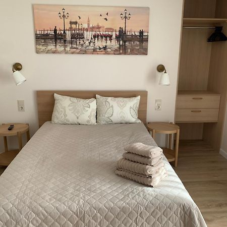 Vaineikio 8 Hotel Palanga Bagian luar foto